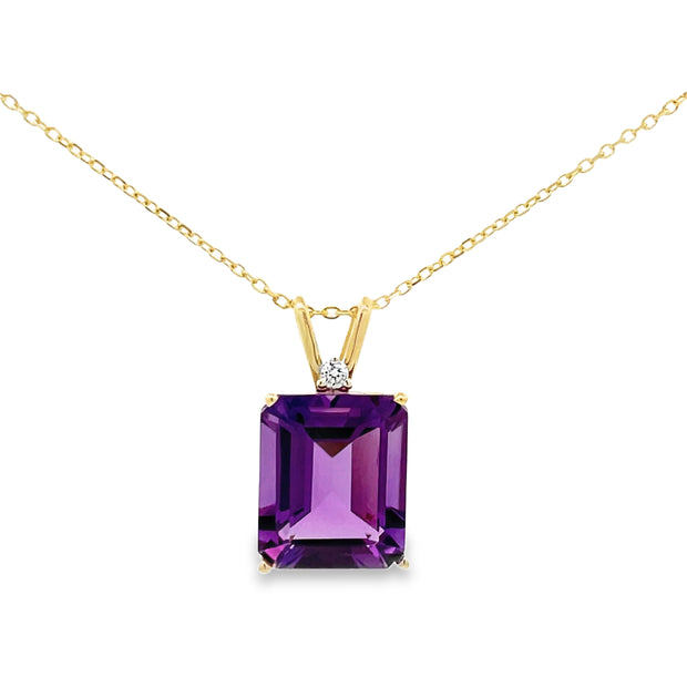 14 Karat Yellow Gold Amethyst Pendant