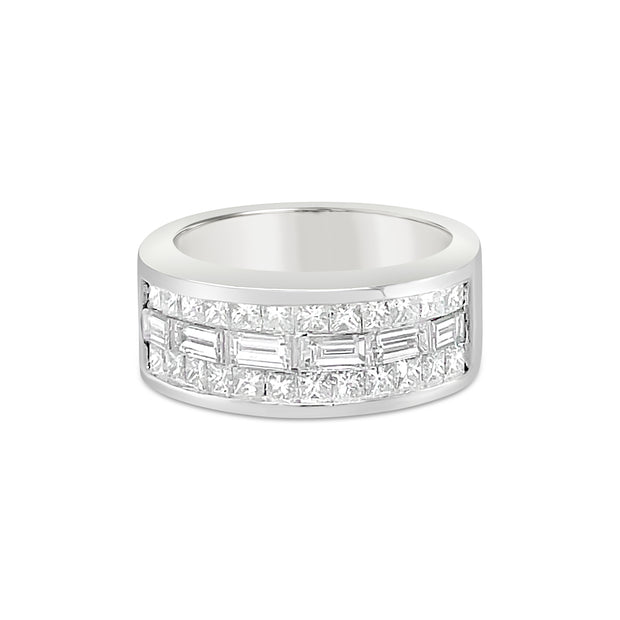 18 Karat White Gold Estate Diamond Fashion Ring