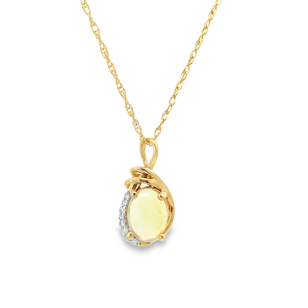 14 Karat Yellow Gold Opal Pendant