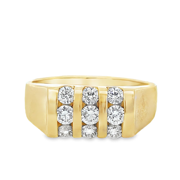 14 Karat Yellow Gold Diamond Fashion Ring